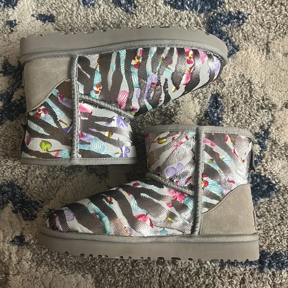 NWOB Ugg Classic Mini Tiger Flyer Women’s 8 - Picture 3 of 5